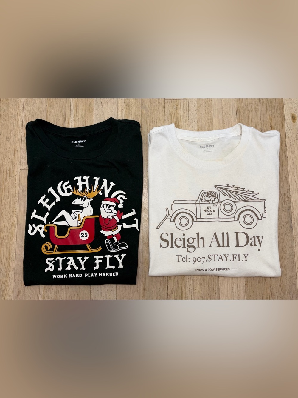 Old Navy Men’s Holiday Graphic Tees